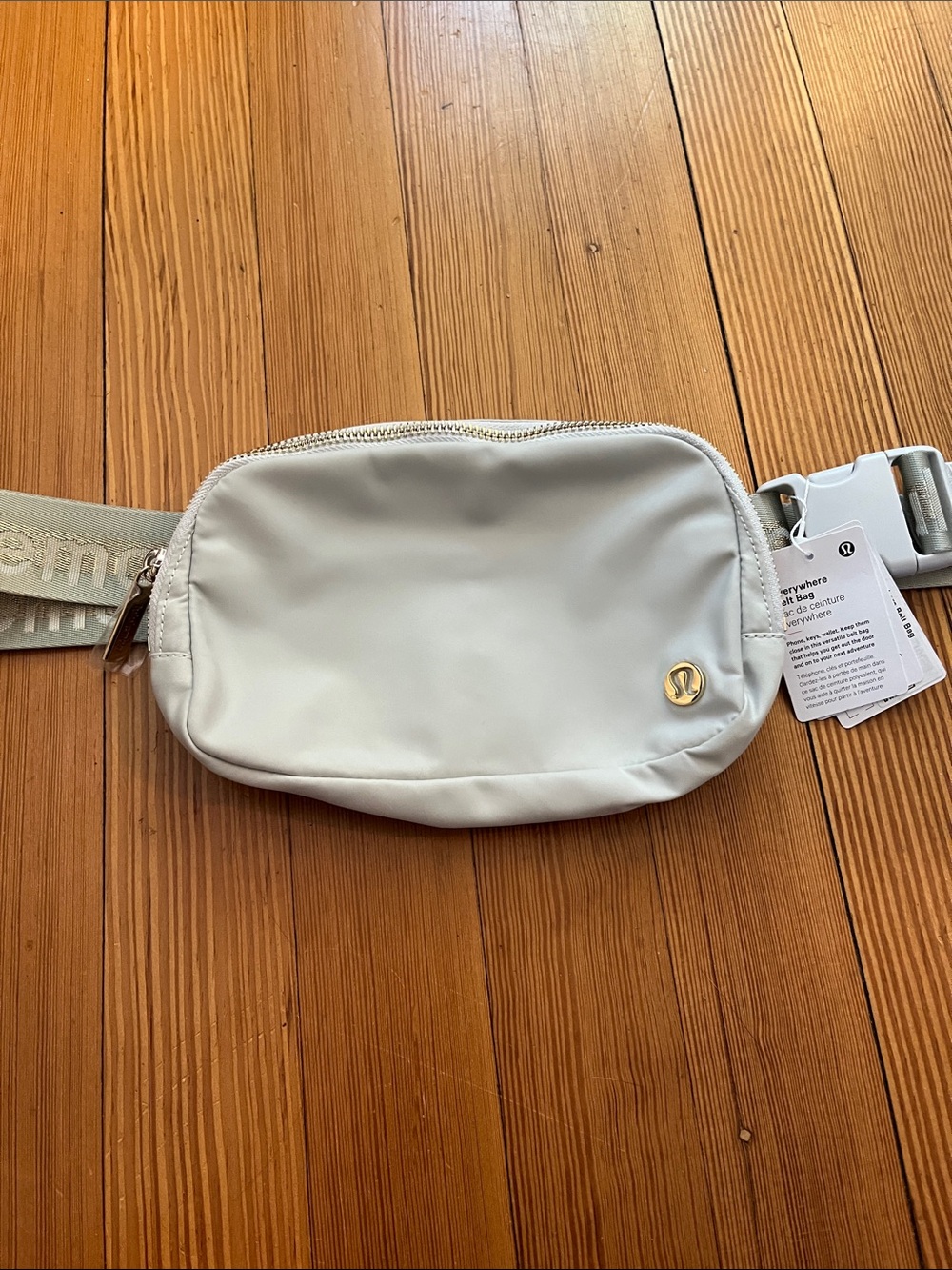 NWT Lululemon Everywhere Belt Bag